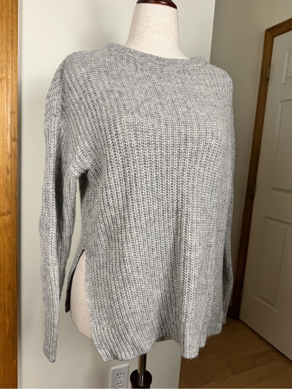 Light Gray Ribbed Crewneck Sweater - Cozy Everyday Knit